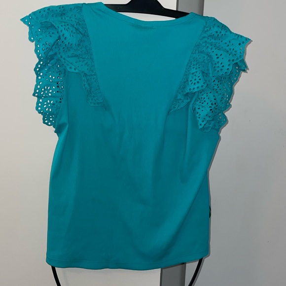 Chico's Ribbed Eyelet Flutter Sleeve Tee Agua Azul Size L (Chico's size 2) - Picture 3 of 4